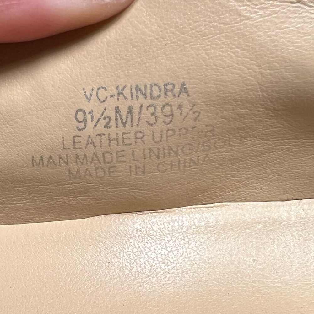 Vince Camuto Studded Kindra Leather Sneaker Size 9.5 - Picture 5 of 5